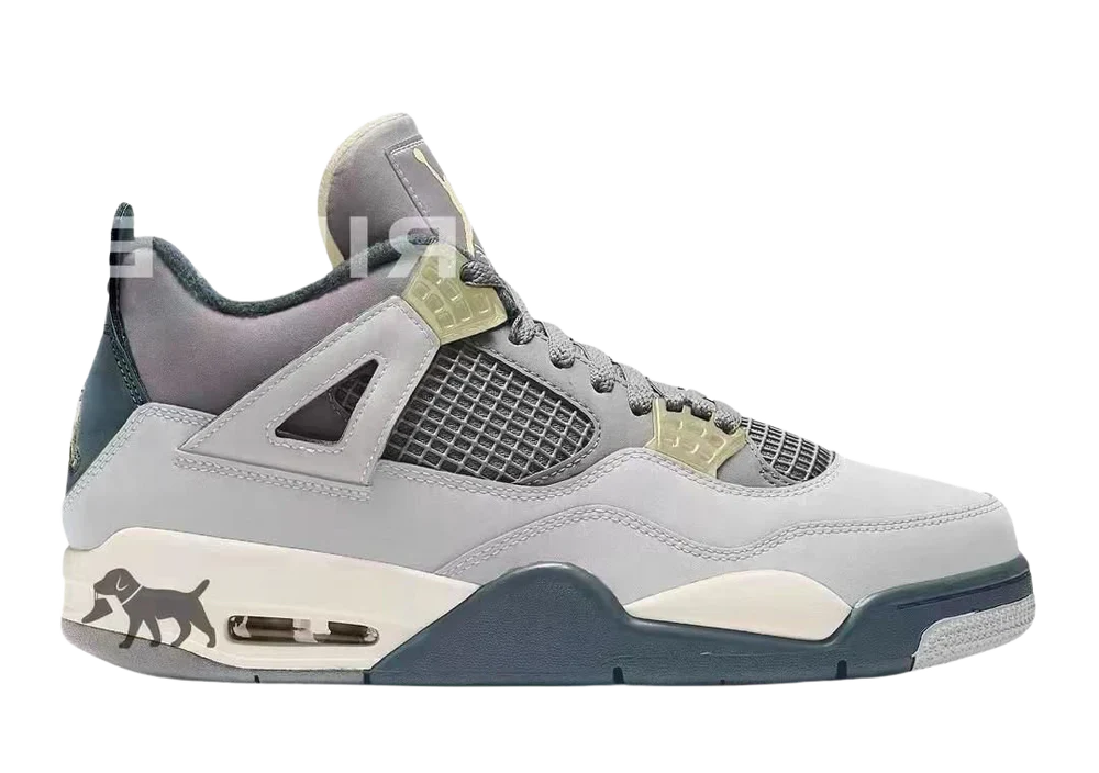 JORDAN 4 RETRO