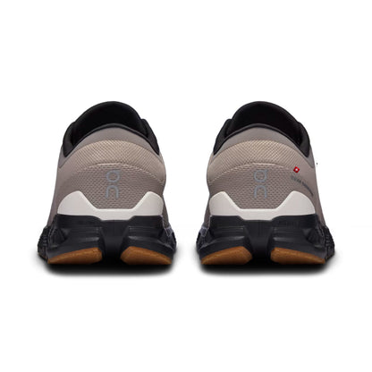 On Cloud X4 Fog/ Black
