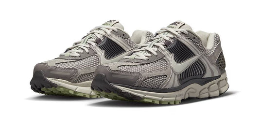 Nike vomero 5