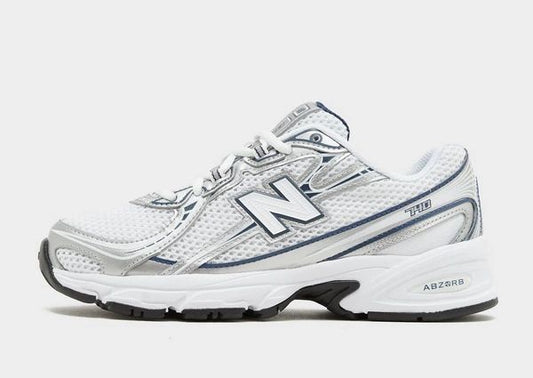 new balance 740 ‘White/navy’🤍
36-45 AVAILABLE 🤩