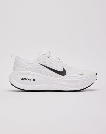 Nike Vomero Plus white ⚪️
New Arrivals 🤩
36-45 AVAILABLE 😇