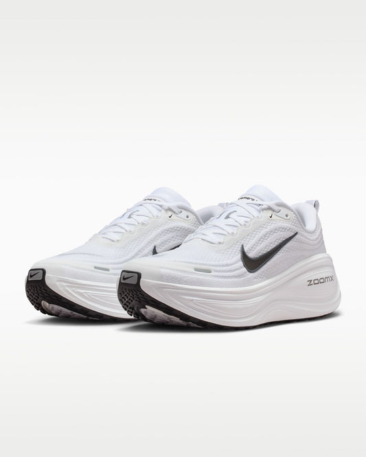 Nike Vomero Plus white ⚪️
New Arrivals 🤩
36-45 AVAILABLE 😇
