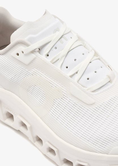 On Cloudmonster Void running 🏃 white ⚪️
36-45 AVAILABLE